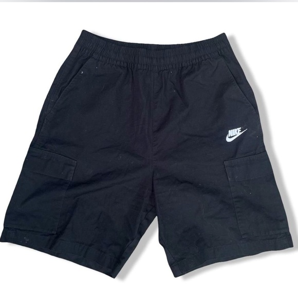 NWOT NIKE CARGO SHORTS - Picture 1 of 5